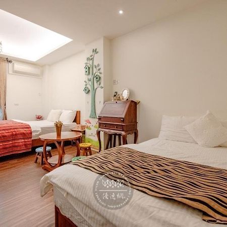 Pumpkin Apartment Luodong Exterior photo