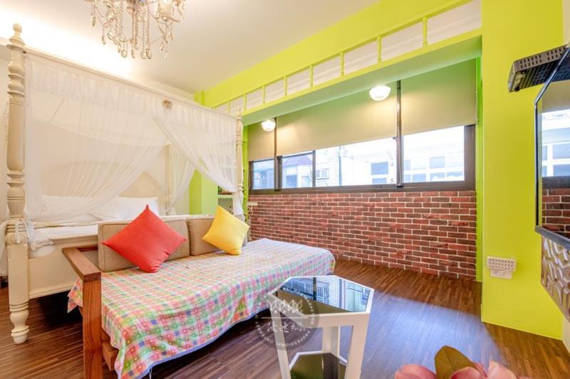 Pumpkin Apartment Luodong Exterior photo